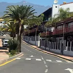 House Helen Golf דירה *