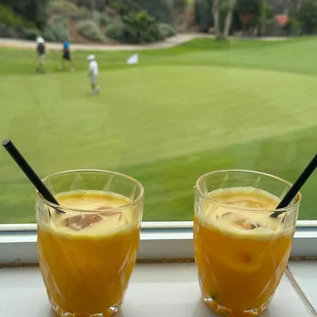House Helen Golf *