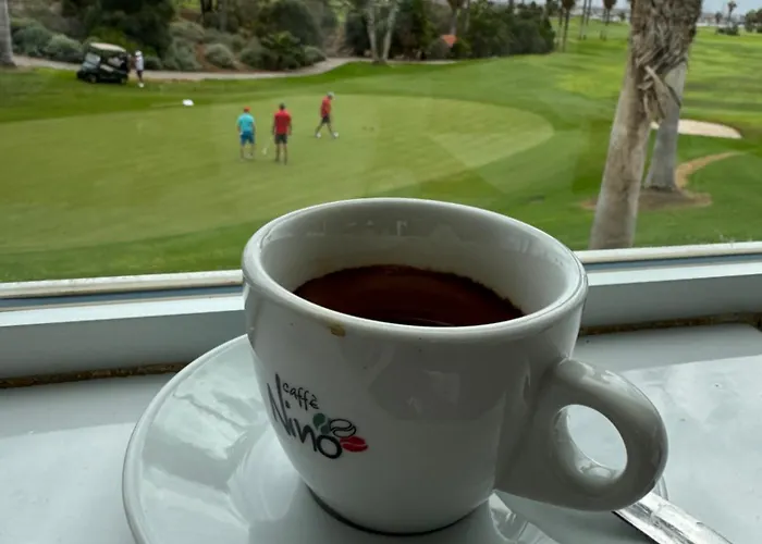 House Helen Golf *