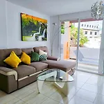 House Helen Golf *