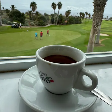 House Helen Golf *